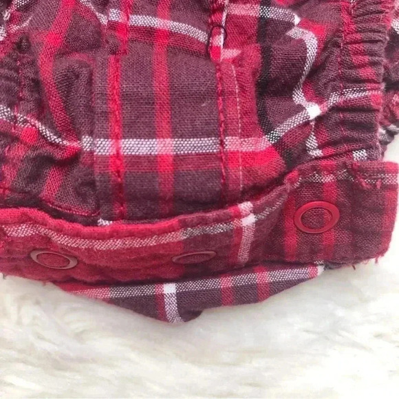 The Children’s Place Onesie Red/Black/White Plaid collared Buttoned 3-6 Months - Picture 2 of 16